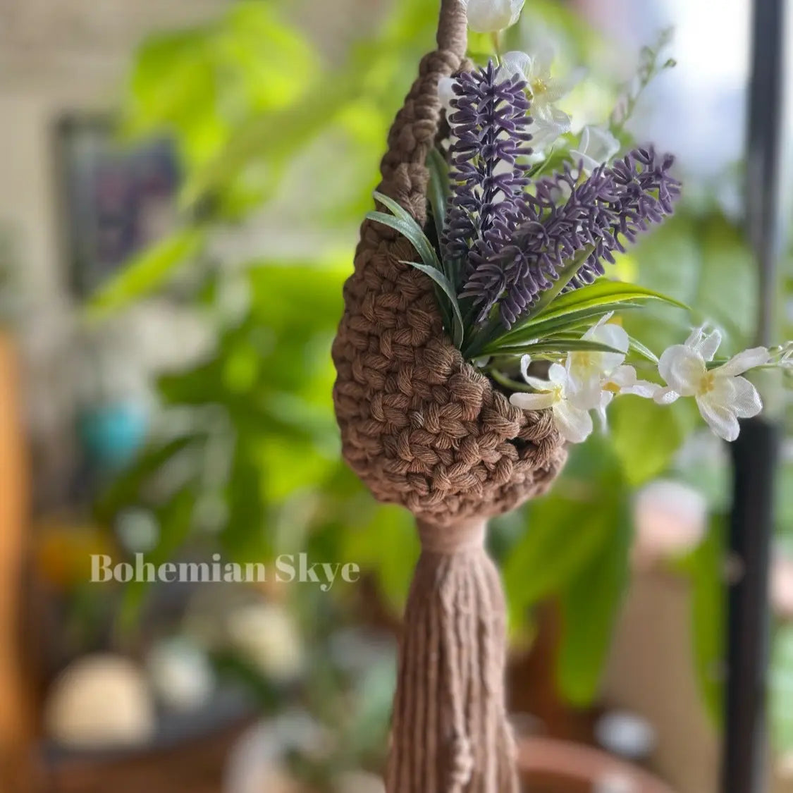 Macrame Pod Airplant Succulent Hanger