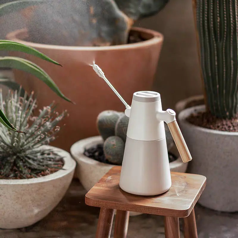 1.2–1.5 L Electric Sprayer for Home Gardening with Ergonomic Wood-Grain Design; Portable Solution for Indoor and Outdoor Plants, Car Tires, and Household Cleaning